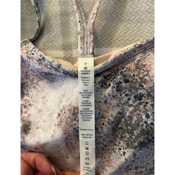 Lululemon tank top with bra Size 8 - Picture 3 of 3
